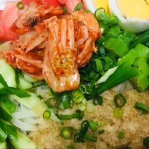 ネバトロでスタミナ＆パワーアップ！ビビン冷麺